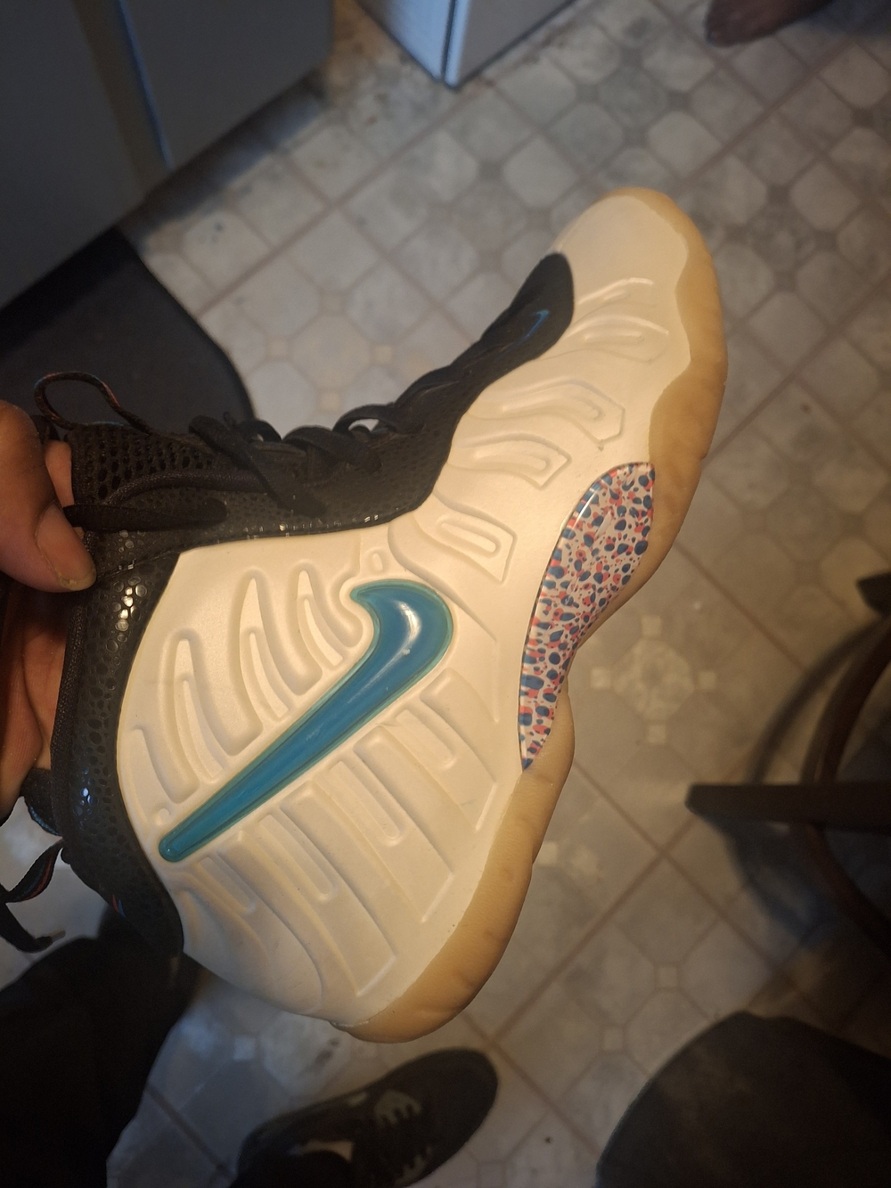 Nike Kids' Foamposite 7y- White/Blue